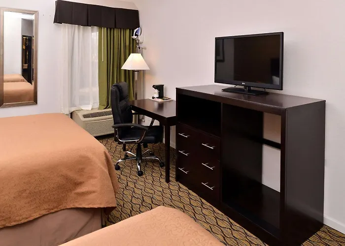 Hotel Quality & Near I-57 Matteson
