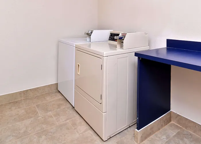 Quality & Near I-57 Hotel Matteson